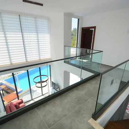 Villa Ustali