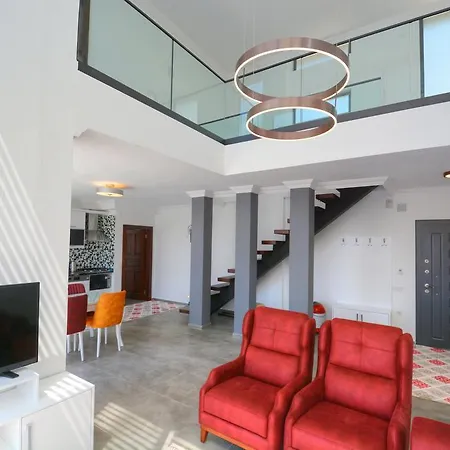 Ustali Villa *