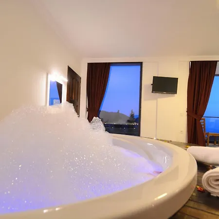 Ustali * Kalkan