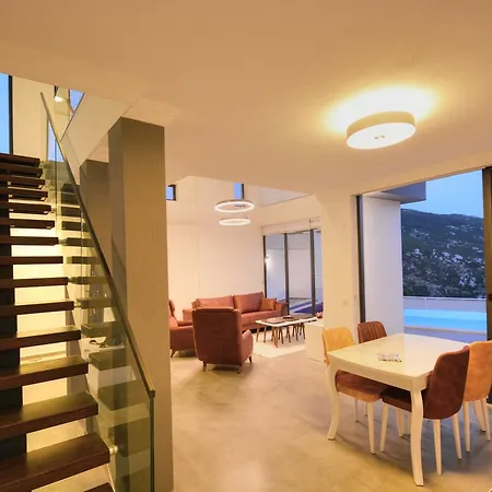 Villa Ustali